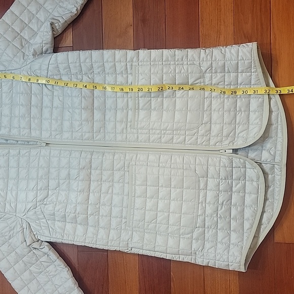 Athleta Grandview PrimaLoft Shell Jacket Coat - Small  Coast Gray - Picture 6 of 12